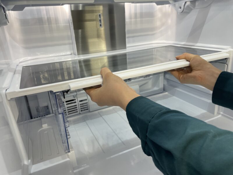 新しいプラズマクラスター冷蔵庫はお手入れ簡単な清潔設計。 お掃除し 